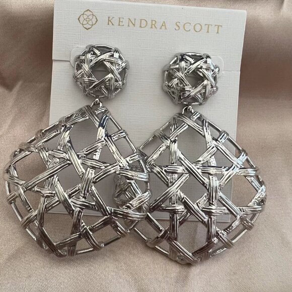 Kendra Scott Stud Earrings - Picture 3 of 5